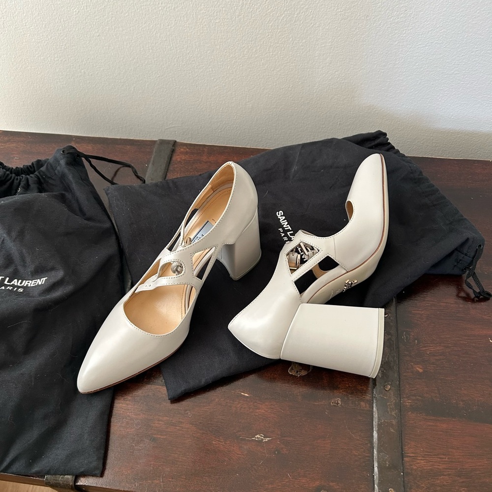 Prada Mary Jane’s SS’15 Grey Double Buckle Mary Jane Pump - used ONCE - Picture 3 of 16